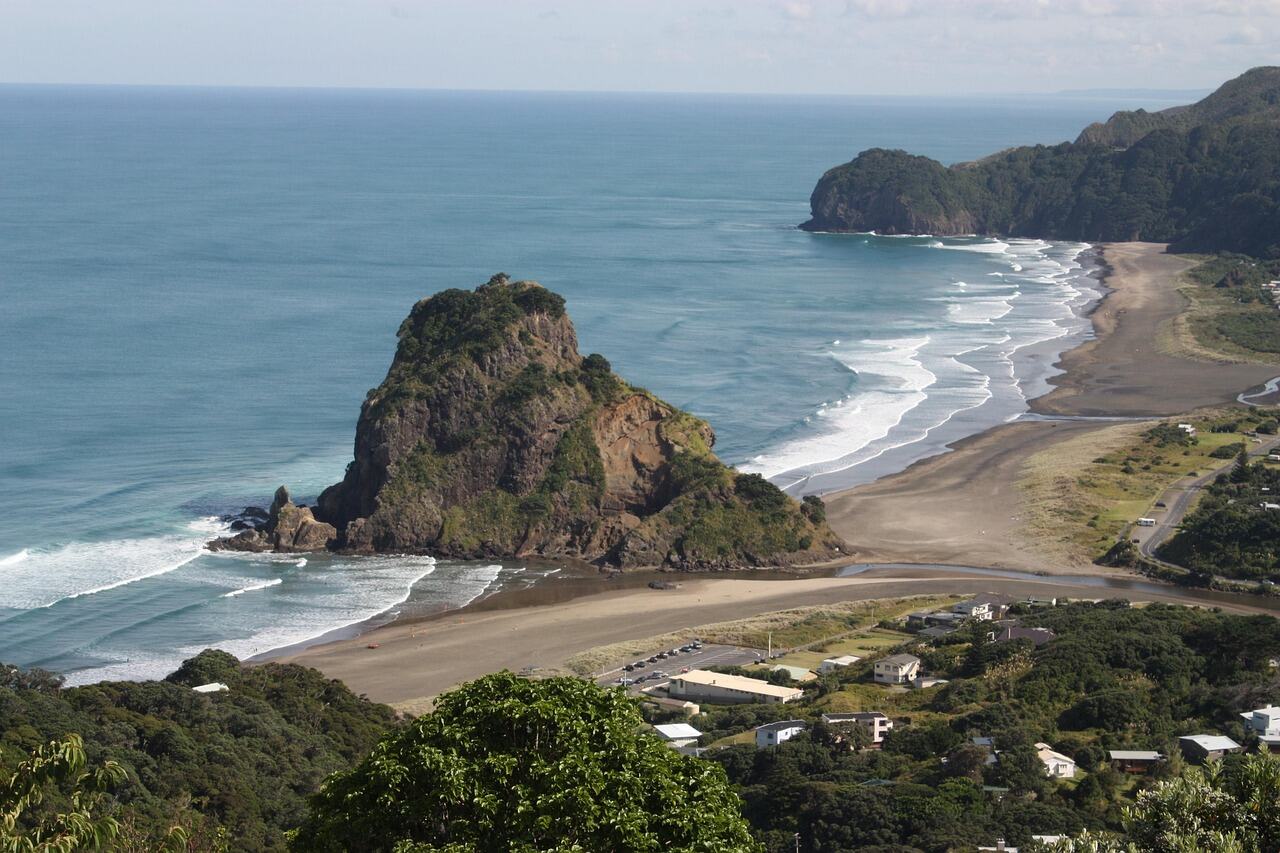 Piha Beach, Auckland