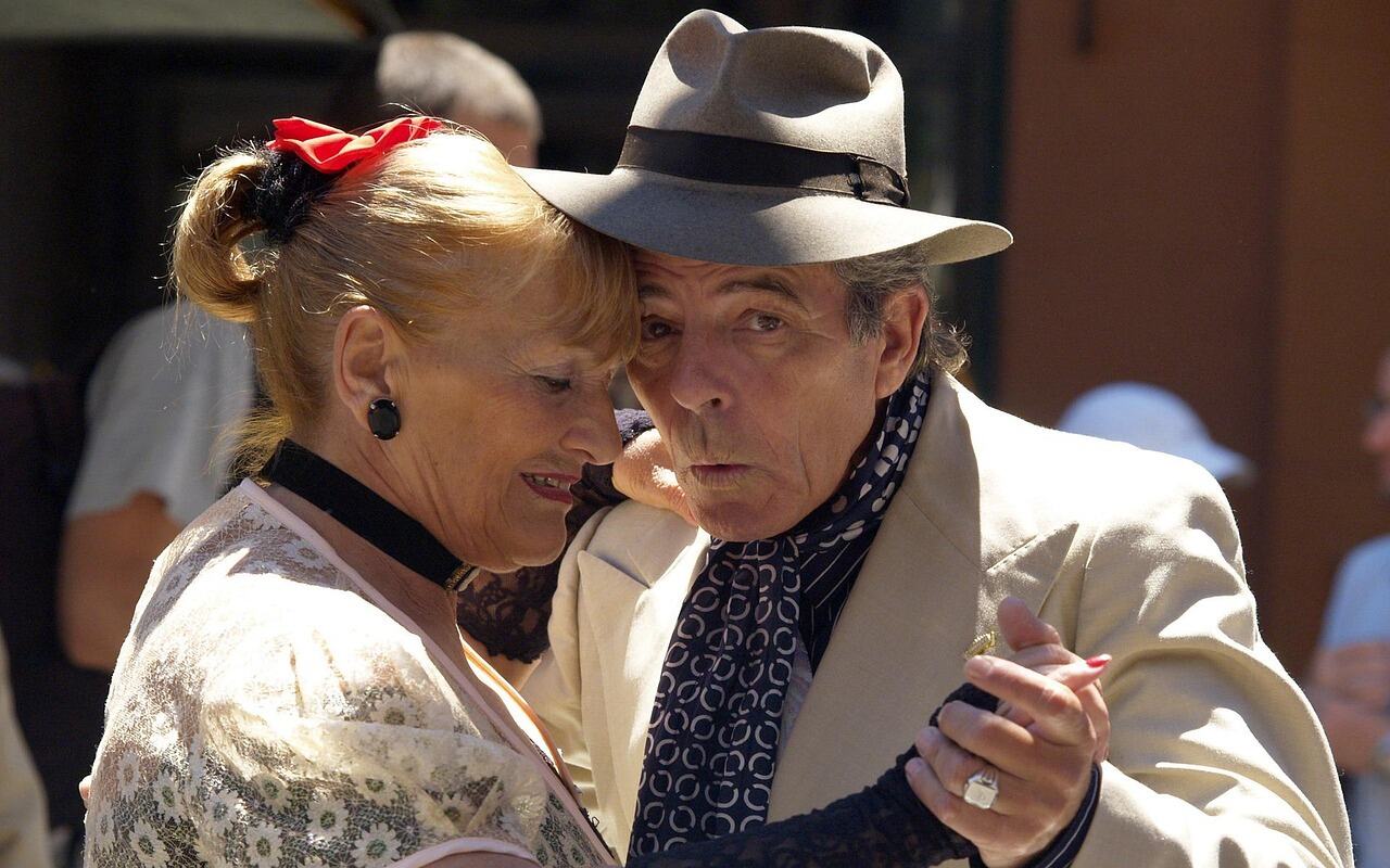Traditional Tango Milonga, Buenos Aires