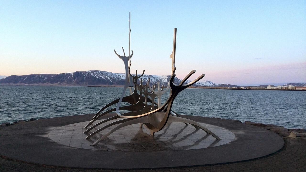 Sun Voyager Sculpture, Reykjavik