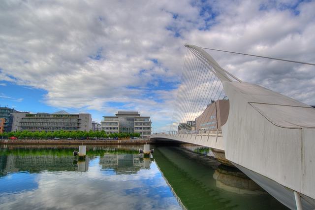 bridge, dublin, harp, river, ireland, liffey, landmark, city, travel, urban, irish, europe, water, building, famous, nature, tourism, european