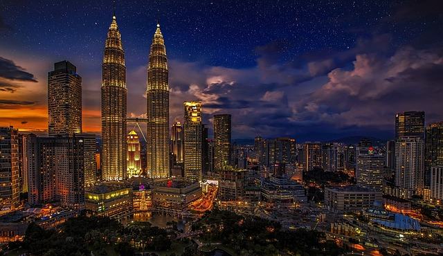 kuala lumpur, petronas twin towers, cityscape, city lights, skyscrapers, skyline, buildings, urban, urban landscape, metro, twins, malaysia, sky bridge, architecture, modern, city, night, night sky, malaysia, city, city, city, city, city